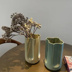 mg12 by Monica Geronimi Vaso Giuseppe Turquesa in ceramica smaltata blu opaco