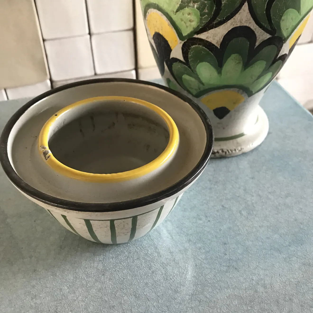 Studio Le Nid Vaso in Ceramica Verde Foglia con Coperchio e Motivo Botanico
