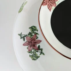 Grand Tour by Vito Nesta Vaso in porcellana Anfora con fiori verdi e rossi H24Cm