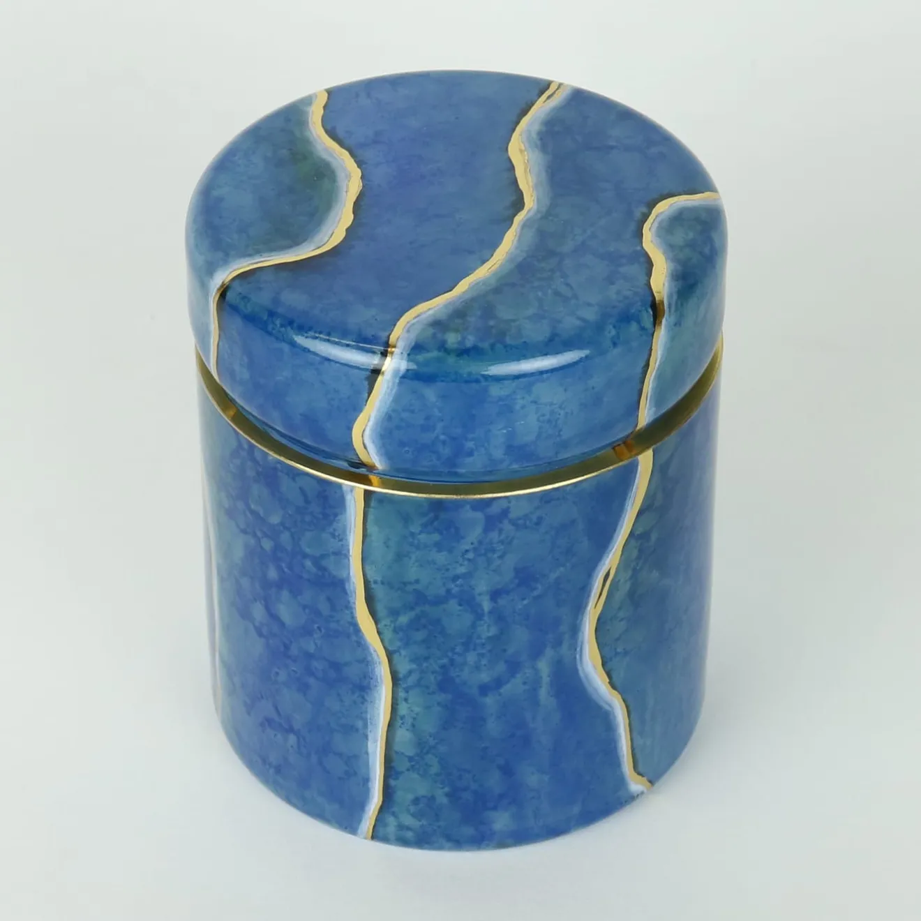 Griffe Montenapoleone by Vetrerie di Empoli Vaso in vetro Lapislazzuli con coperchio