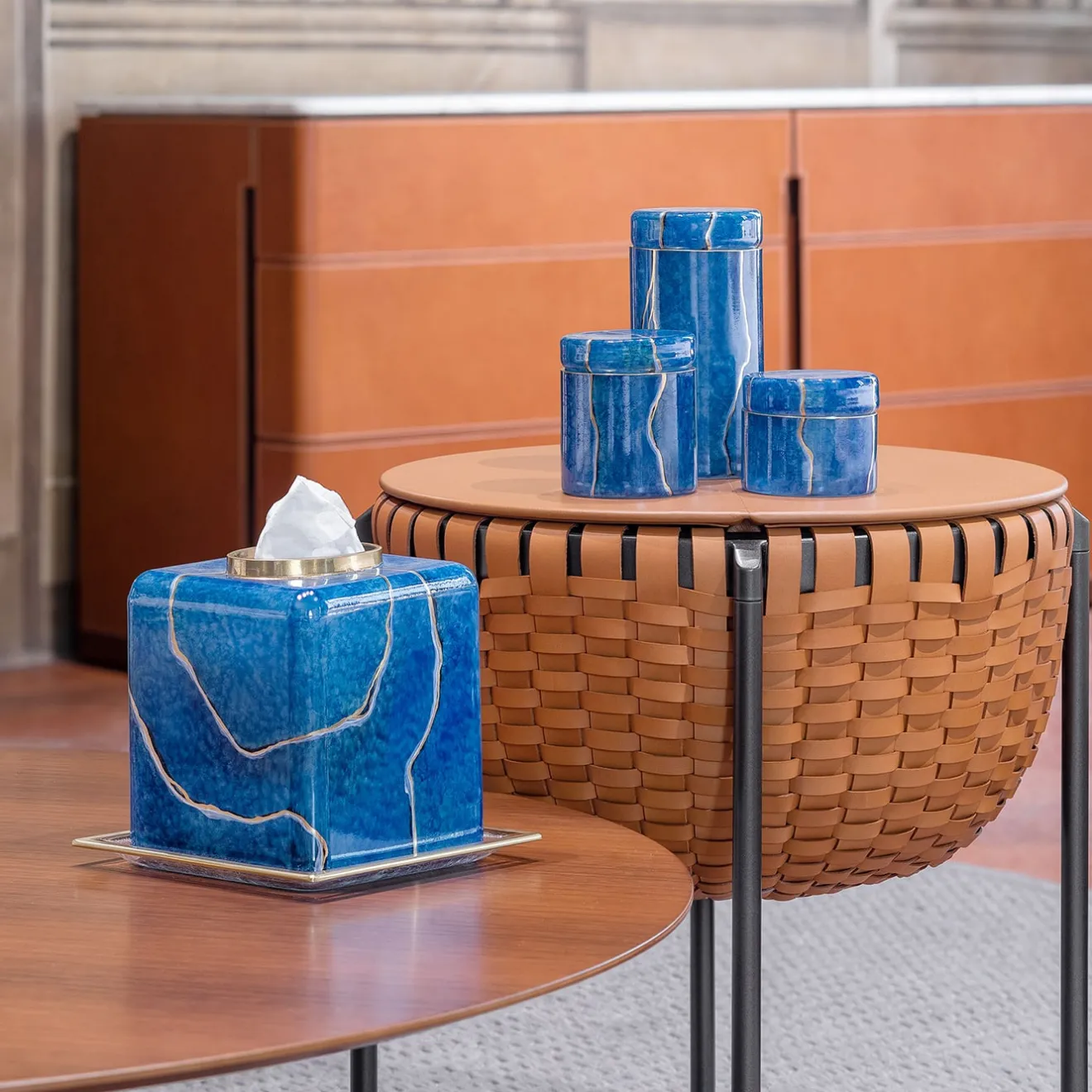 Griffe Montenapoleone by Vetrerie di Empoli Vaso in vetro Lapislazzuli con coperchio