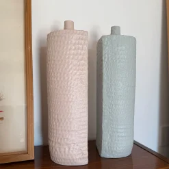 Ceramica Gatti 1928 Vaso piatto bianco floreale Battuti di Andrea Anastasio