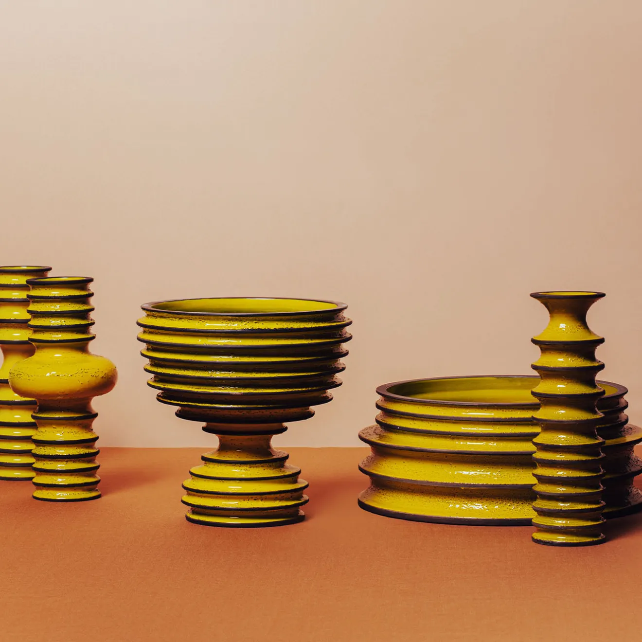 Bitossi Ceramiche Vaso Revolver giallo e marrone #1 di Christoph Radl