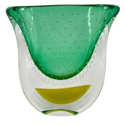 Officine di Murano 1295 Vaso scultoreo in vetro di Murano verde e giallo Gran Sommerso