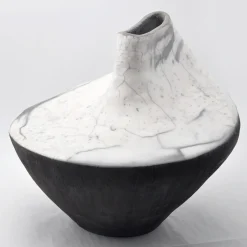 Design Center 1991 Vaso scultura Carlotta di Nino Basso